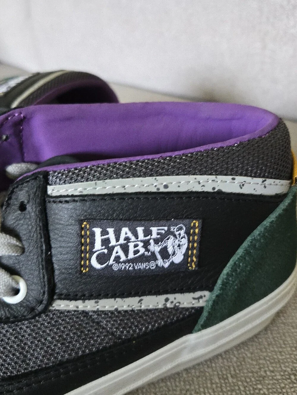 Vans Half Cab Men 8.5 Devil On The Detail Edition Heavy Duty Green Black 0826